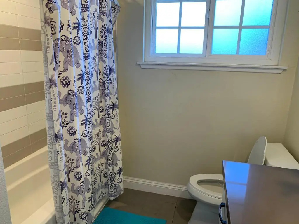 Lovely Room in Private House near Disneyland