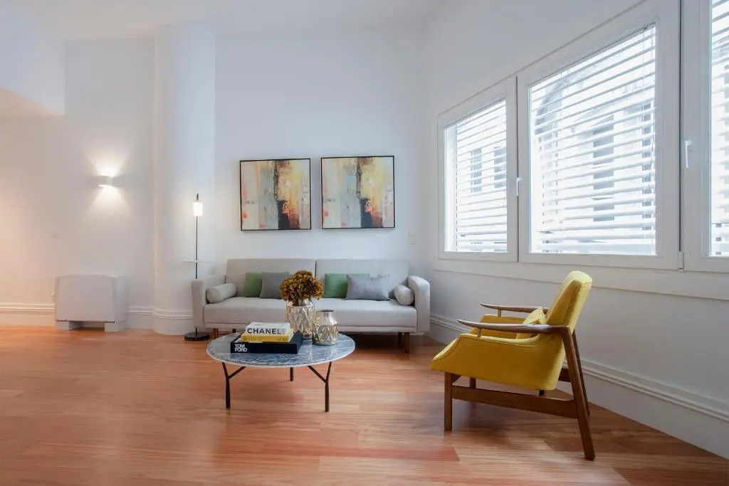Liiiving - Aliados Luxury Apartments