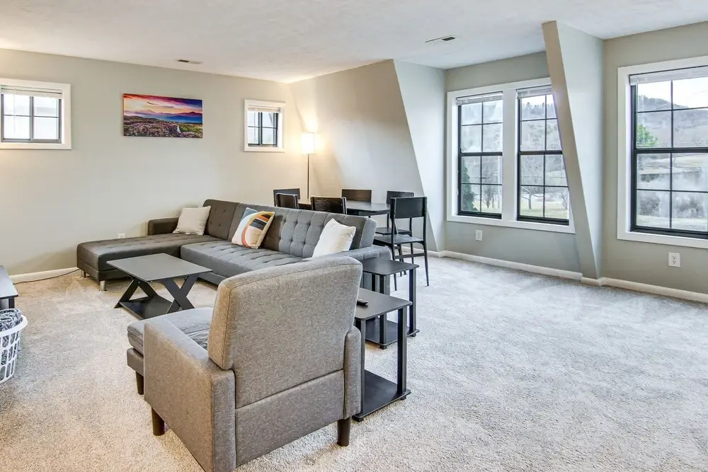 Centrally Located Mills River Townhome w/ Fire Pit