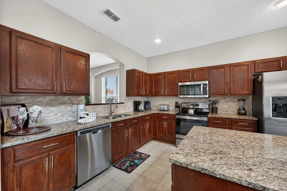 Family Getaway: 6BR w/ Private Pool & Resort Access