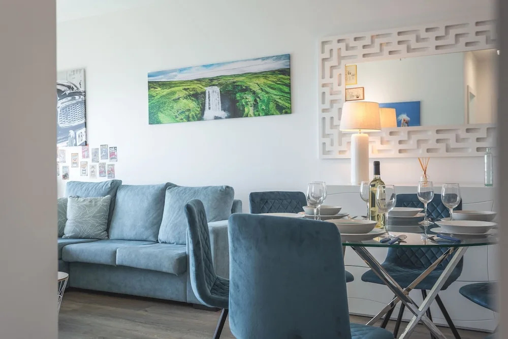 Aqui H Casa by Atlantic Holiday