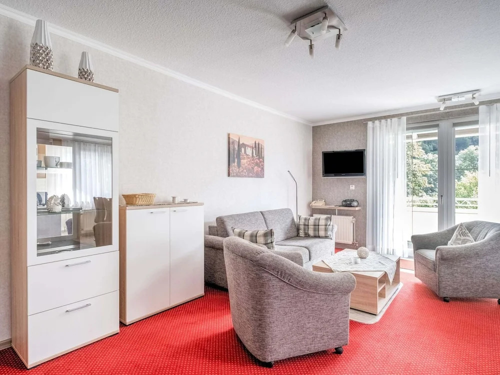 Modern Apartment in Schwalefeld with Garden