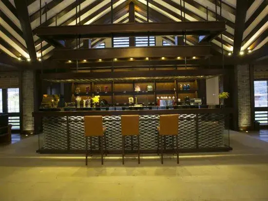 Gongga cliff Hot Spring Hotel