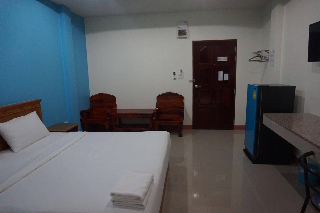 QBiz Hotel Kalasin