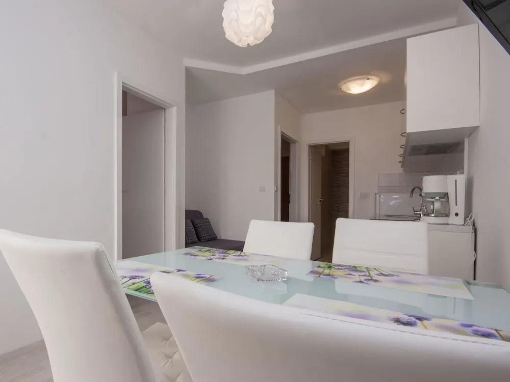 Guesthouse Brodarica