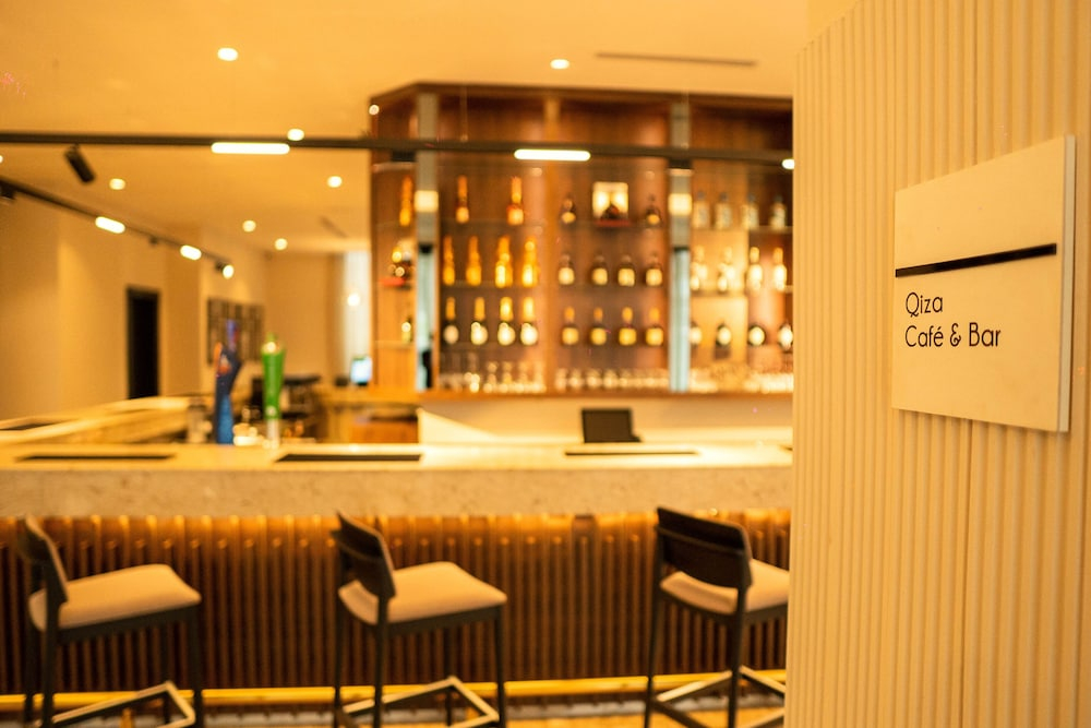 Albergo Hotel and Suites