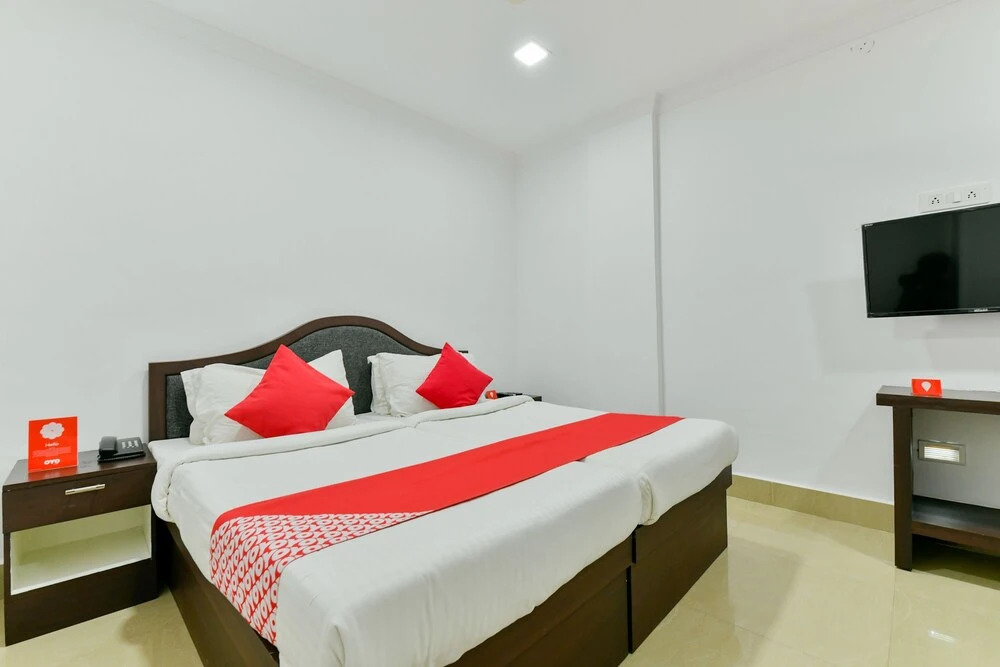 OYO 16532 Anchor House Hotel