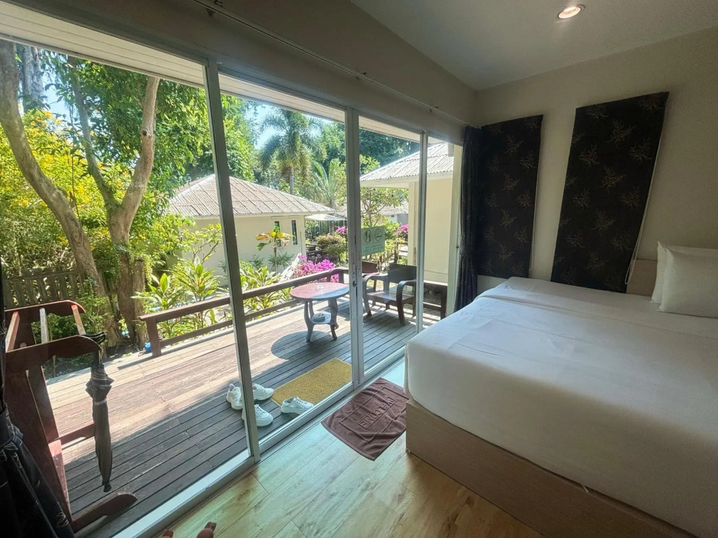 Larissa Samed resort
