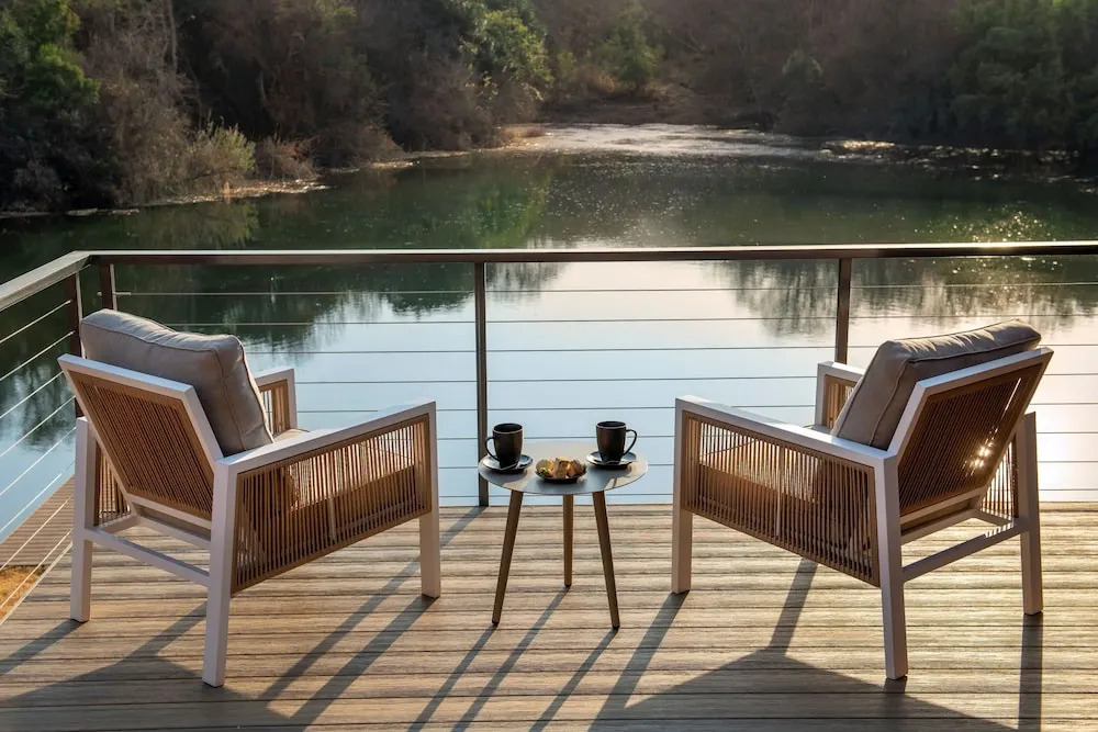 Riverhorse Lodge