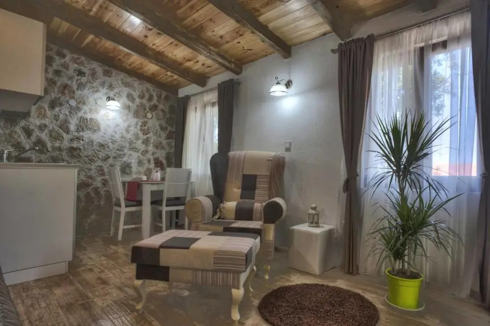 Harmonia Bungalows & Pool