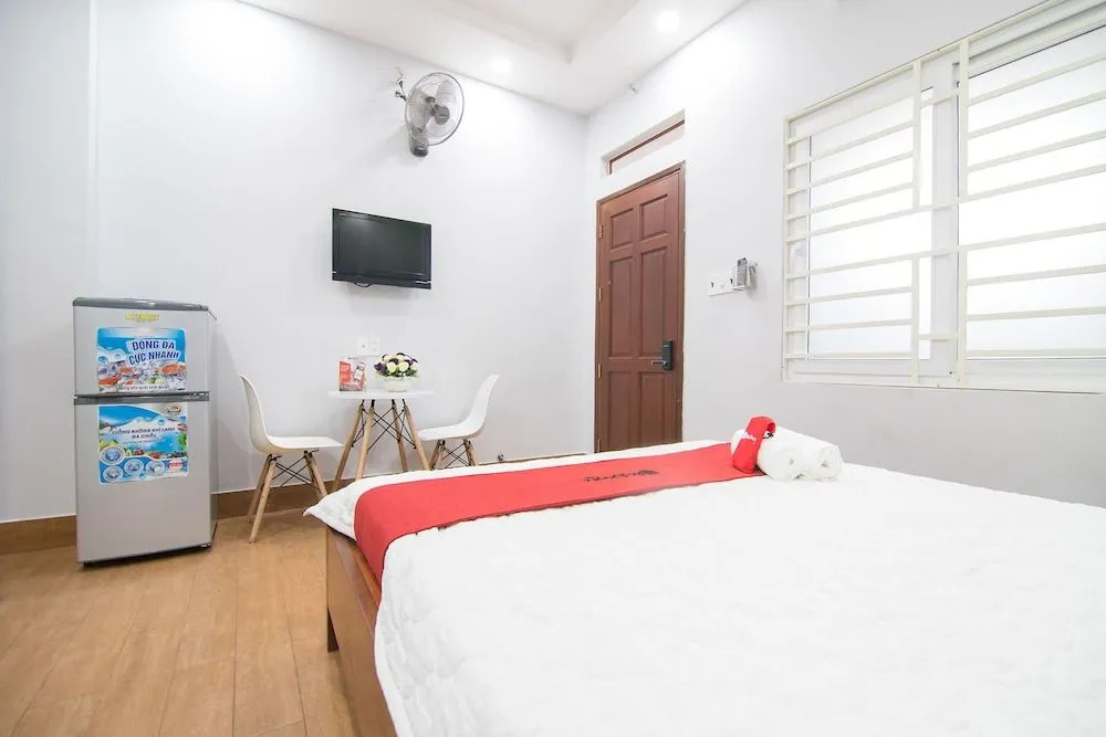 Reddoorz Plus @ Huynh Tan Phat