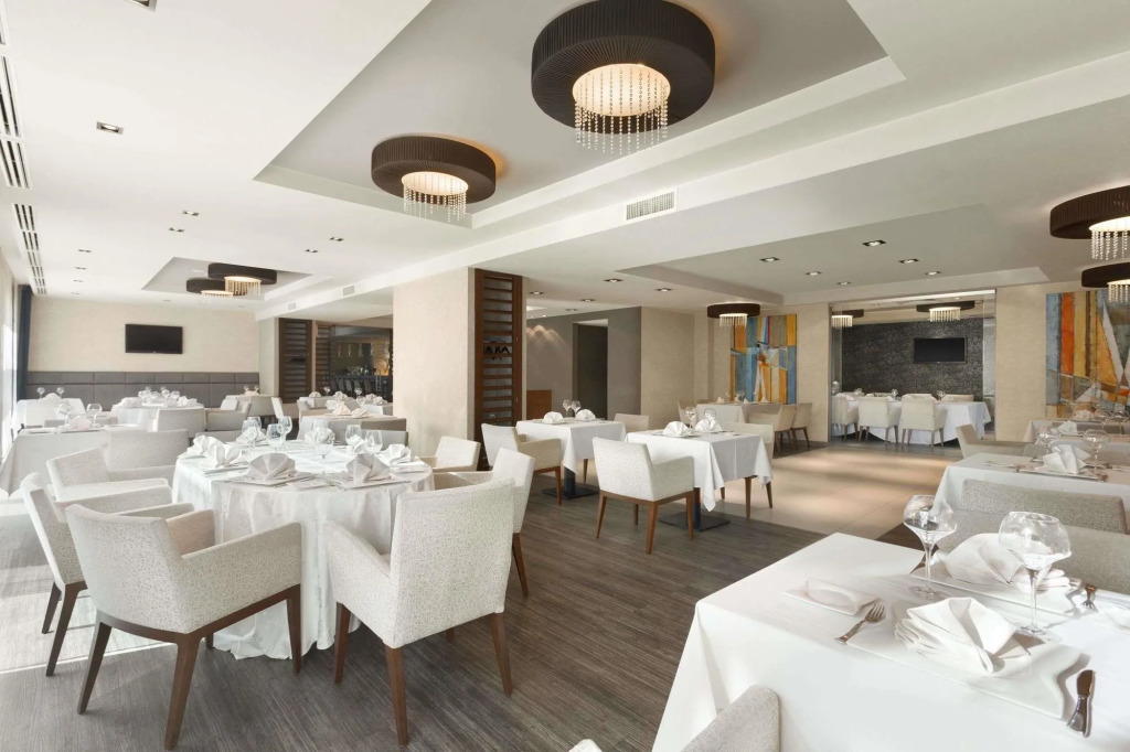 Hotel Ramada Pitesti