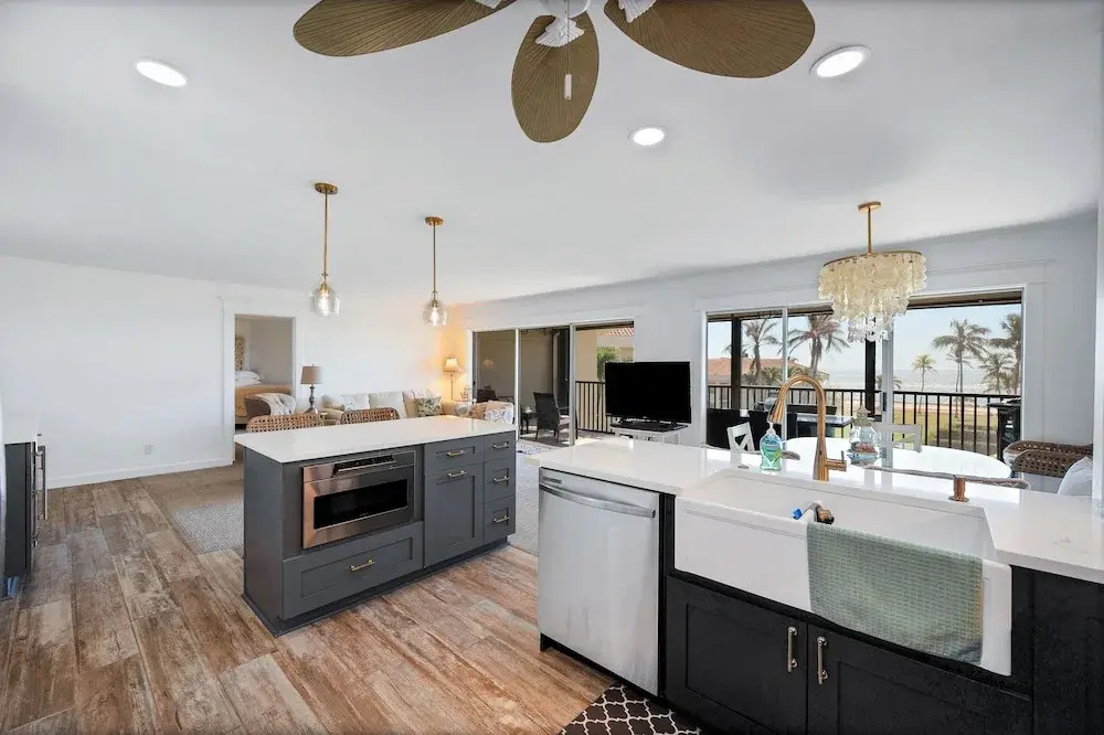 Magnificent Gulf View Condo 2 Bedroom Condo by RedAwning