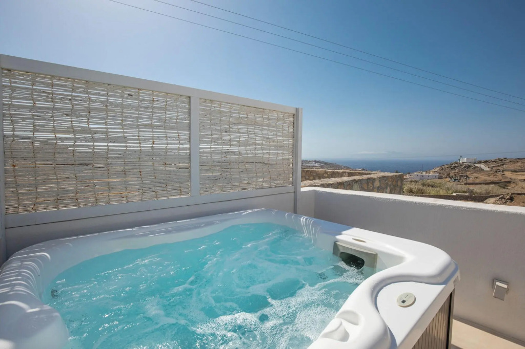The Ammonite Resort – Adults Only