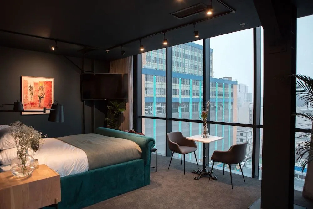 Cartel House Hotel