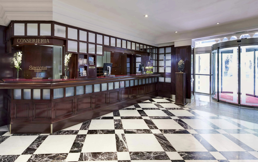 Отель Sercotel Gran Hotel Conde Duque