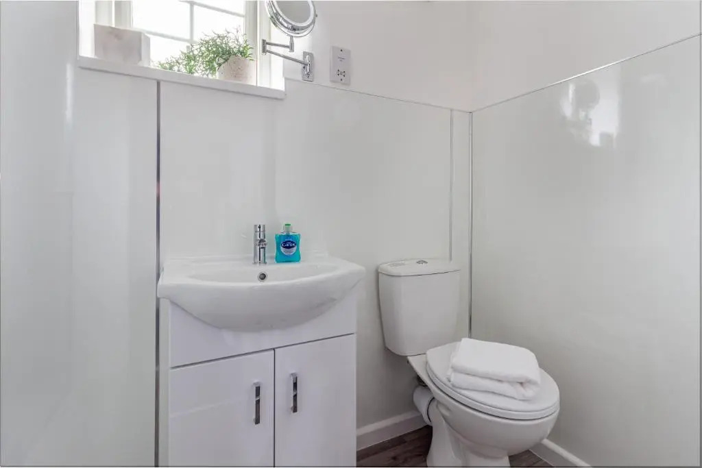 Studio Apartment in Worcester City Centre!