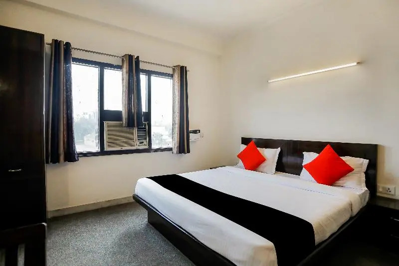 Capital O 25053 Hotel Devi Palace