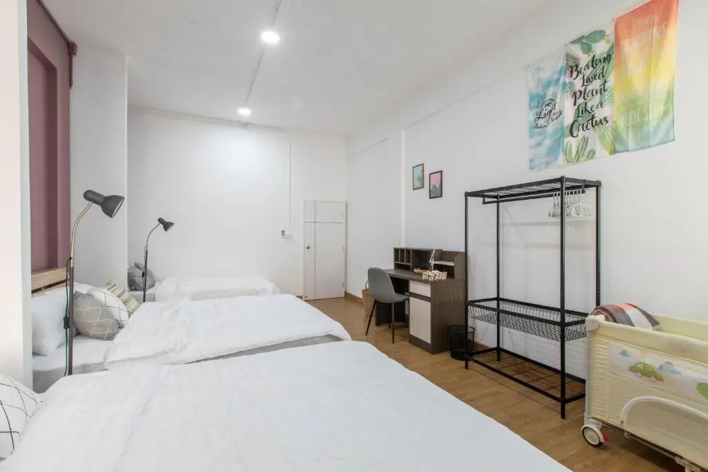 Cozy Home in Chiang Mai's Old City @550m to Prasingh Temple