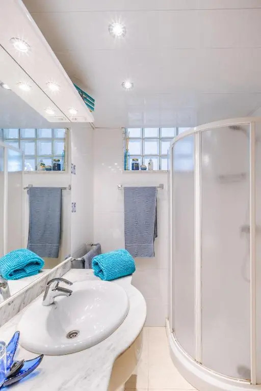Villa Neus Barà, jardín y piscina privada