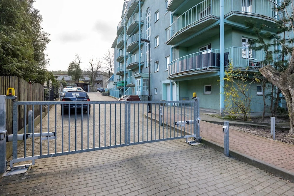 Sklodowskiej-curie Apartments by Renters