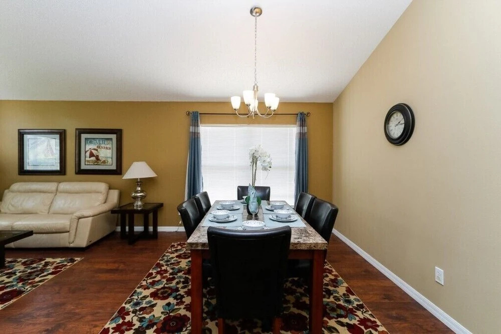 Enchanted Emerald 4 Bedroom Home by RedAwning