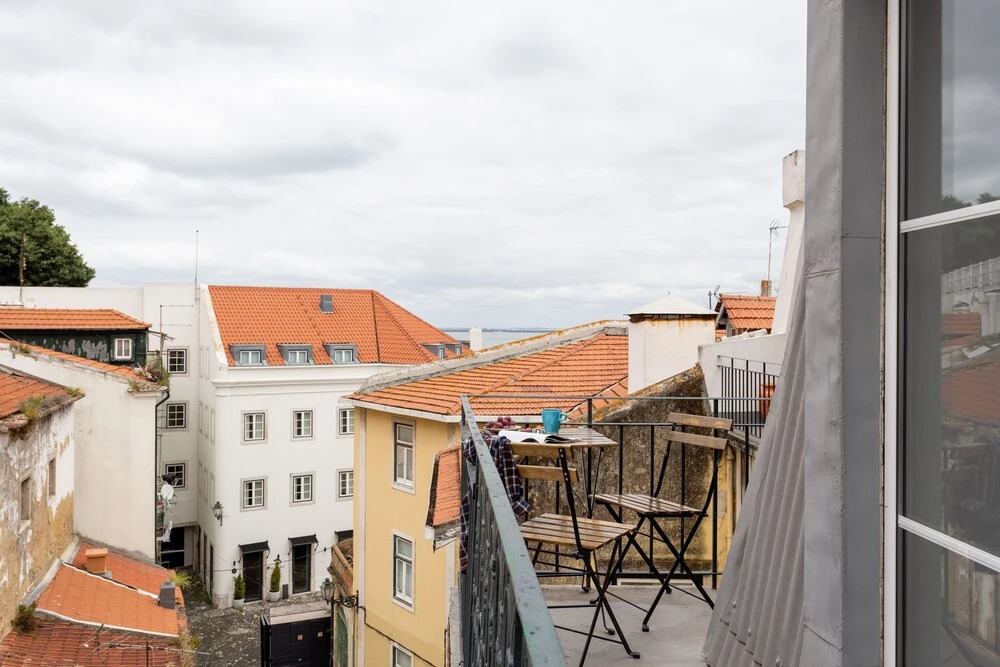 ALTIDO Stunning 4BR Apt w/terrace&seaview in Alfama