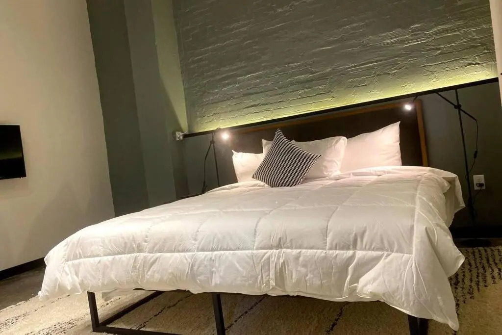 3E-Spacious 2 bedroom in Oakland, sleeps 8
