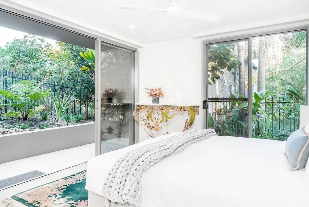 Your Luxury Escape - Vue from Here