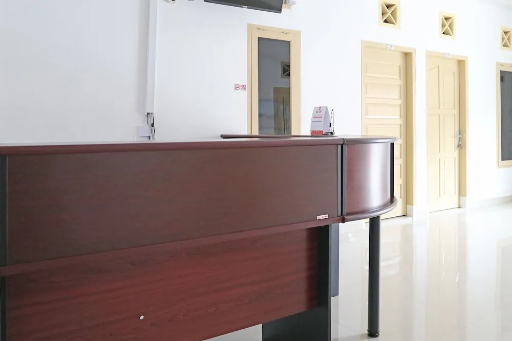 Sachila Residence Syariah  by OYO Rooms