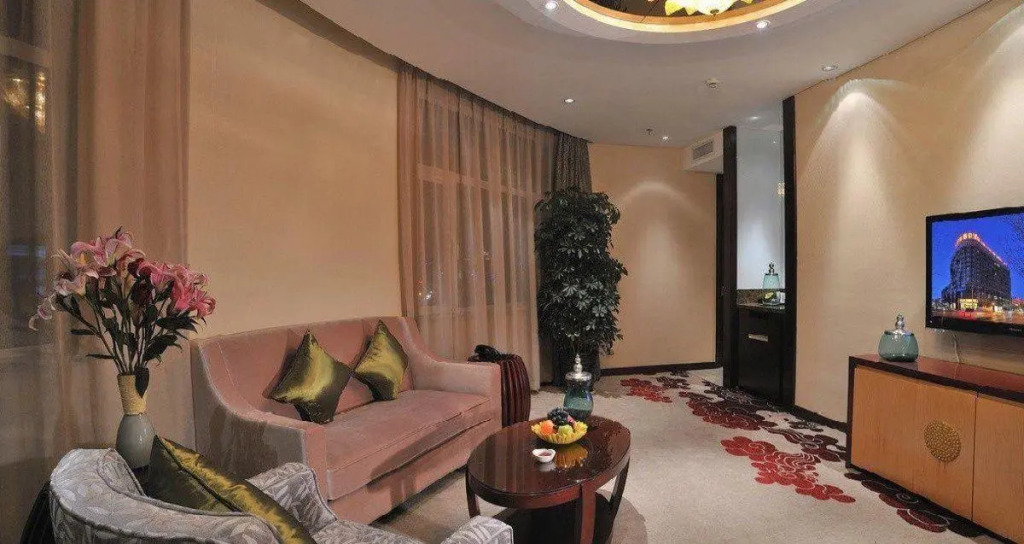 Chun Xue Four Seasons Hotel