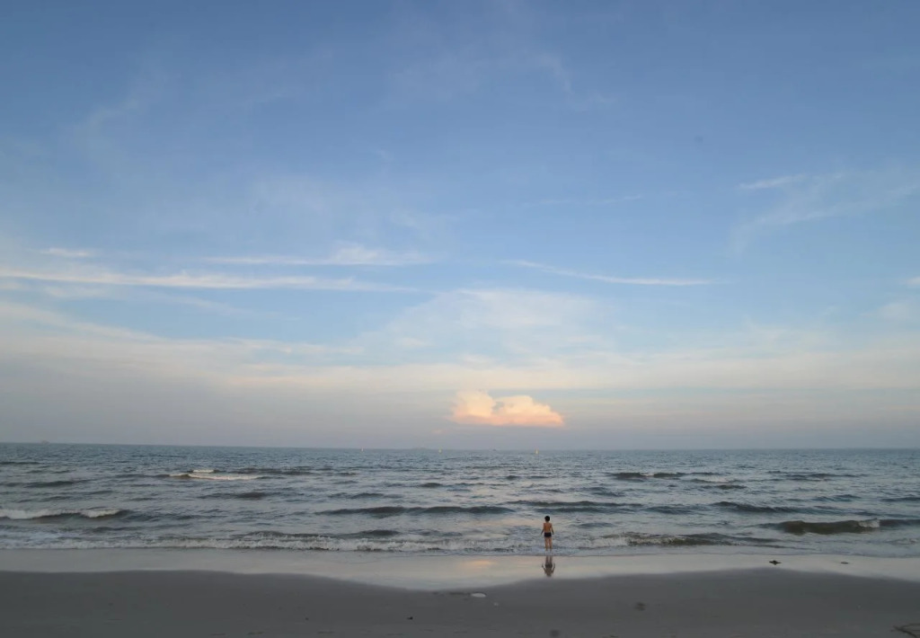 The Hen Hua Hin Private Beach Villa