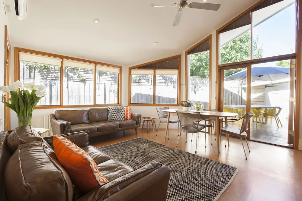 Boutique Stays - Elwood Beaches 3