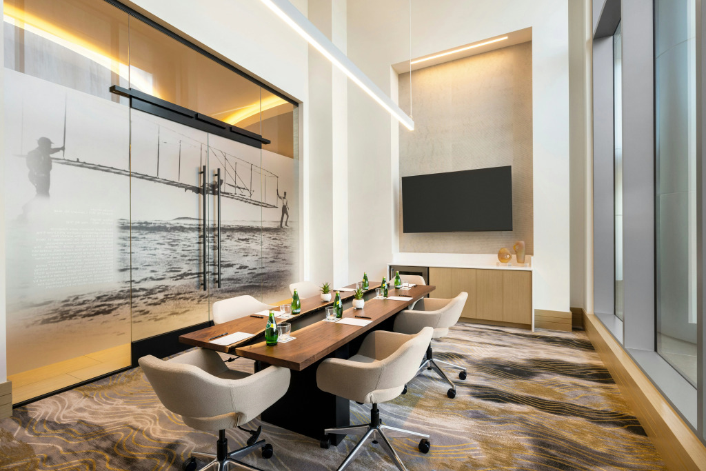 Hilton BNA Nashville Airport Terminal