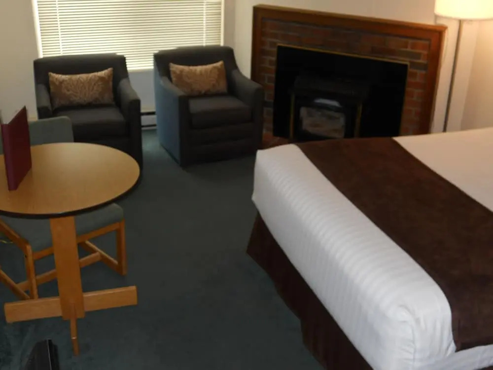 Ester Lee Oceanview Inn