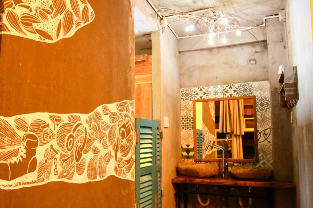 Gaia Hostel