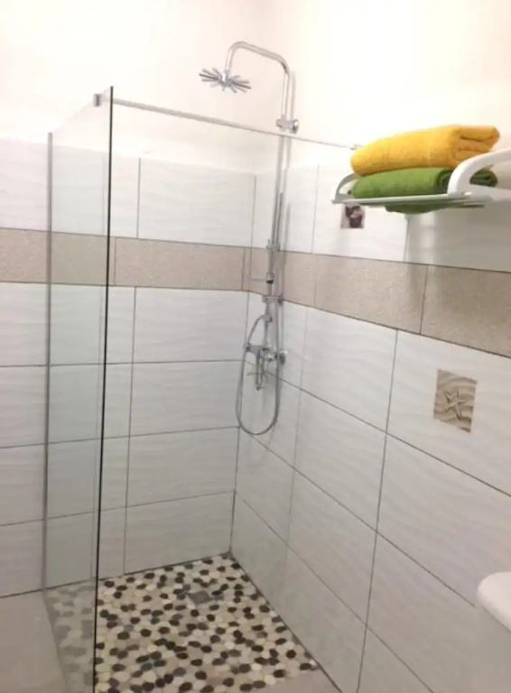 Apartment With one Bedroom in Le Gosier, With Enclosed Garden and Wifi