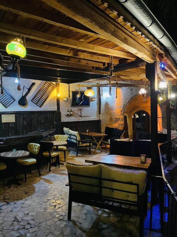 Ela cave house