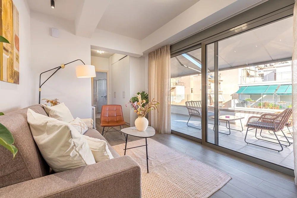 Phaedrus Living Luxury Penthouse Potamianou