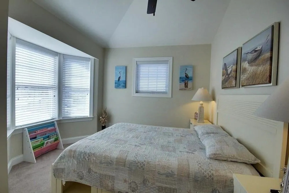 1602 Sunburst 111 - 3 Br Home