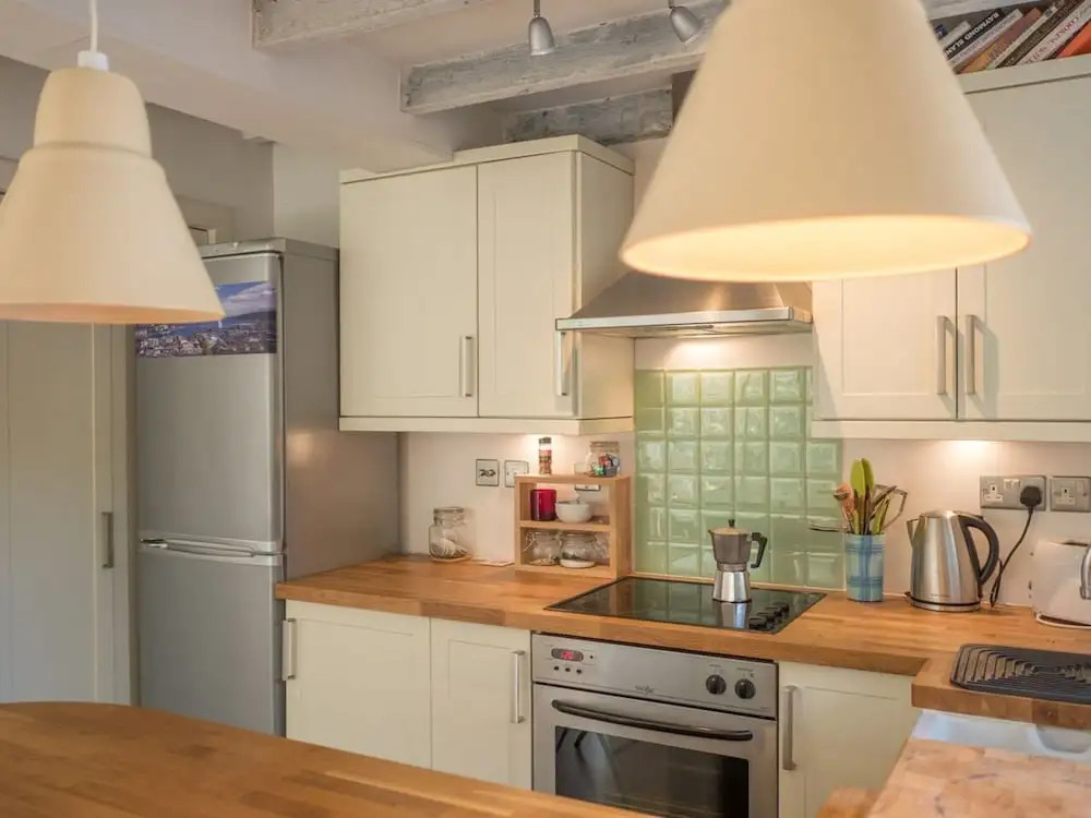 1 Bedroom Apartment by the Water of Leith