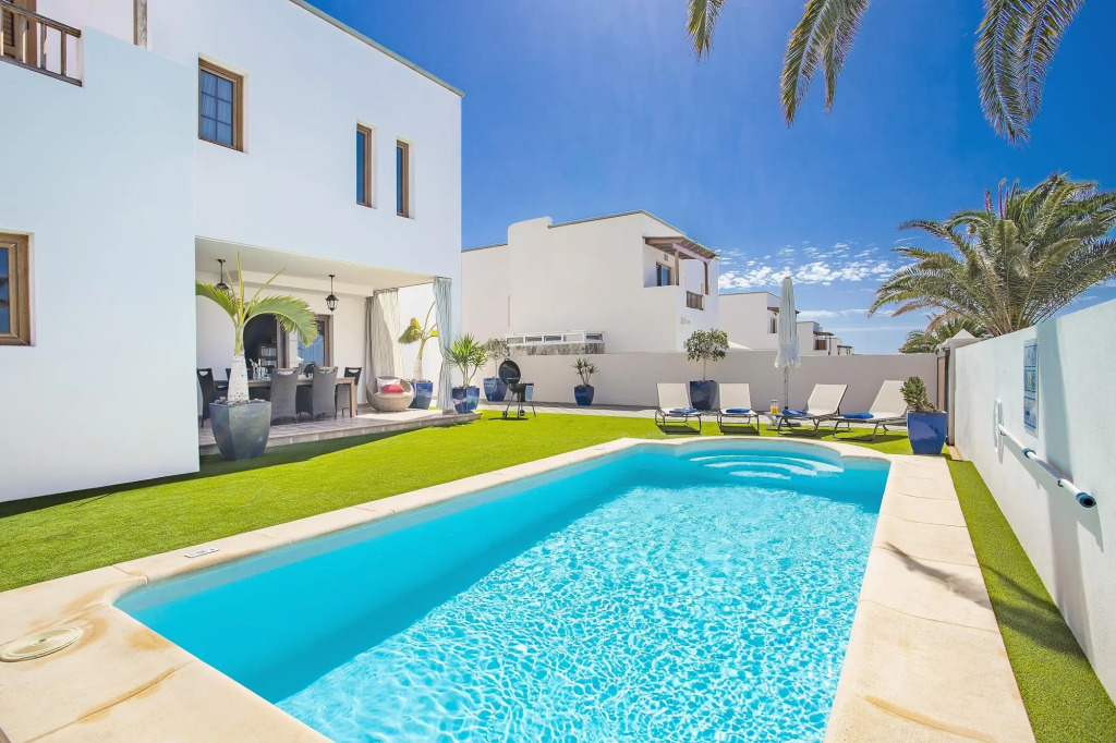 Las Caletas Village 3 bed LVC200564