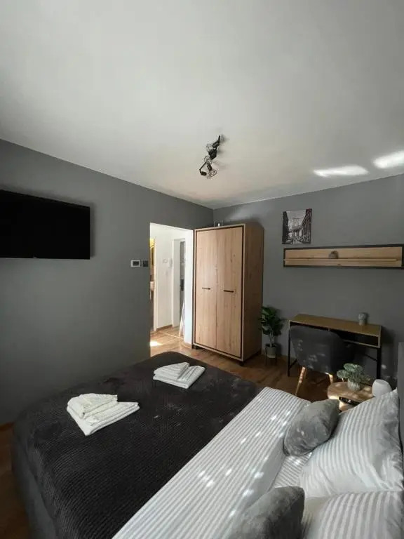 Cozy Studio 1 Bedroom nearby Value Center Mall