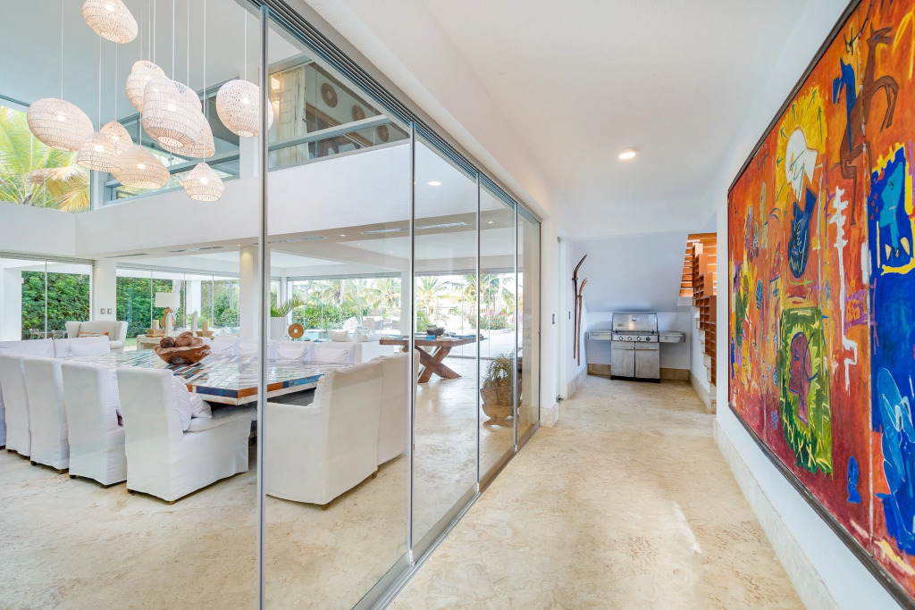 Luxury villa at Cap Cana Resort - Chef, maid, butler and golf cart are included