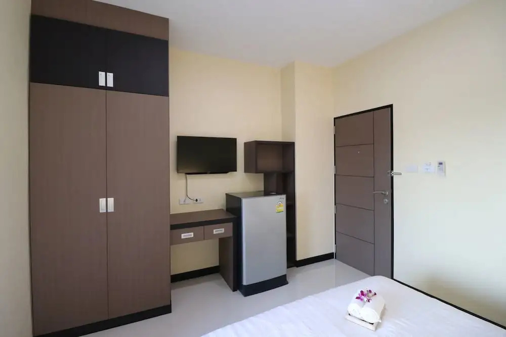 ตะวันอพาร์ทเม้นท์โฮเทลThawanapartmentHotel