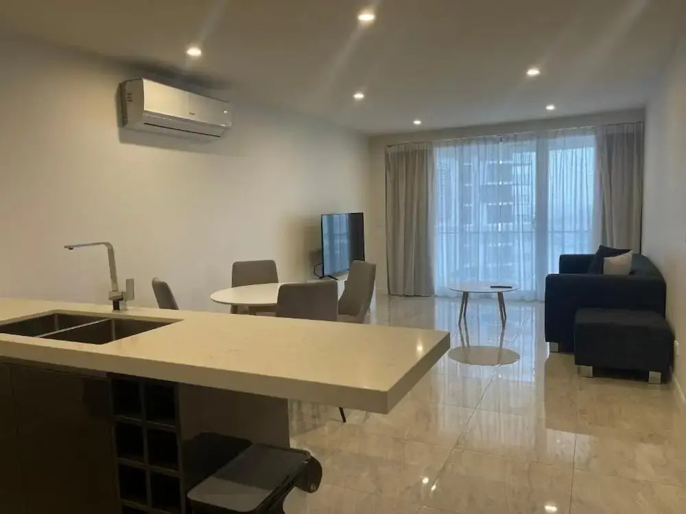 Serenity Surfers Paradise