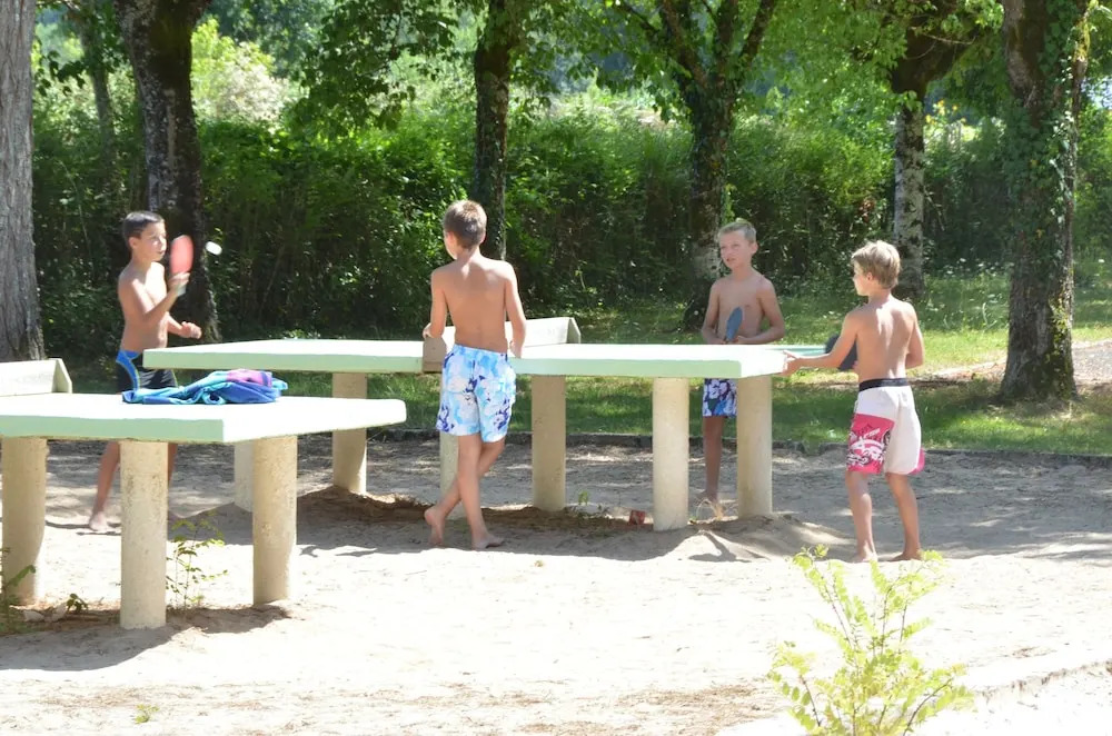 Camping Paradis le Rocher de la Granelle