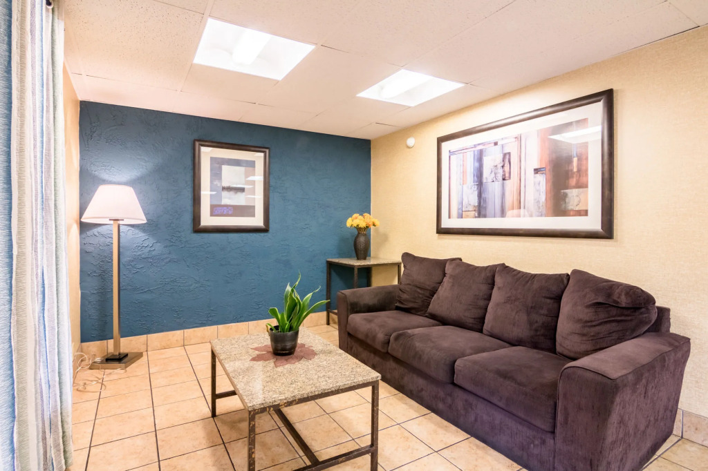 Motel 6-Saint Paul, MN - I-94
