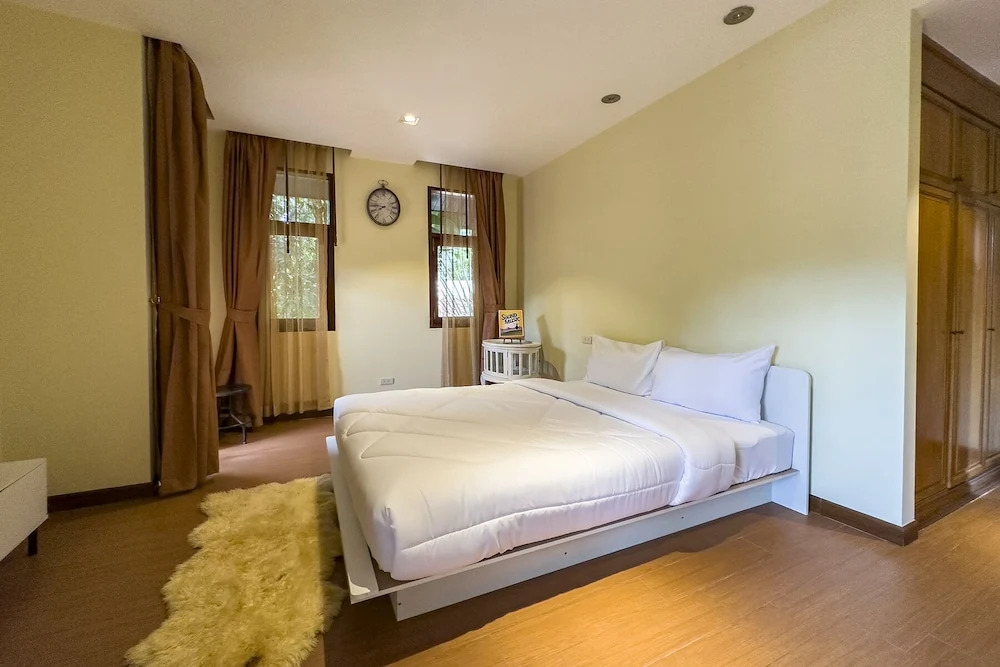 Executive 4 Bed Pool Villa - VTM
