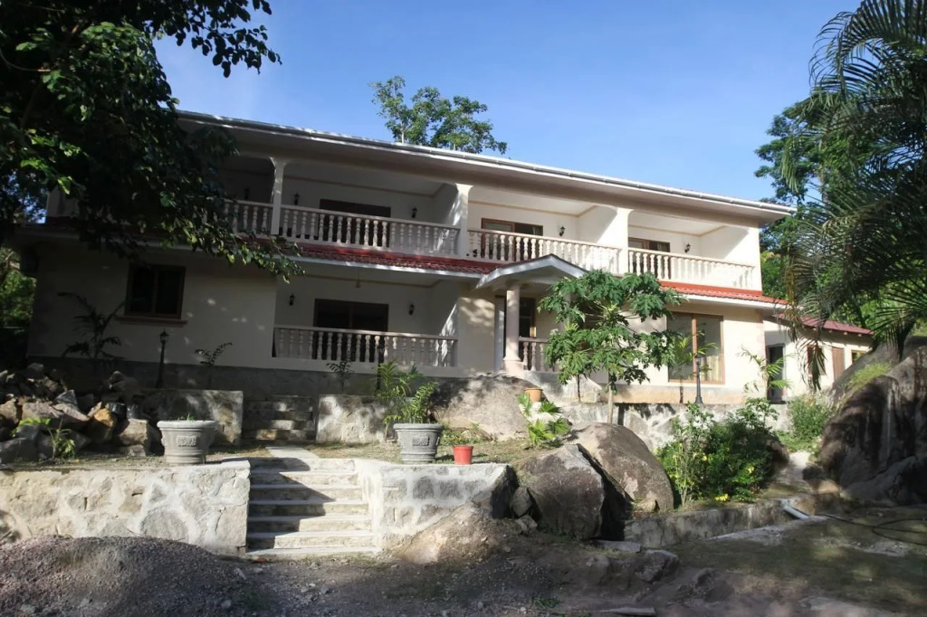 Forest Lodge